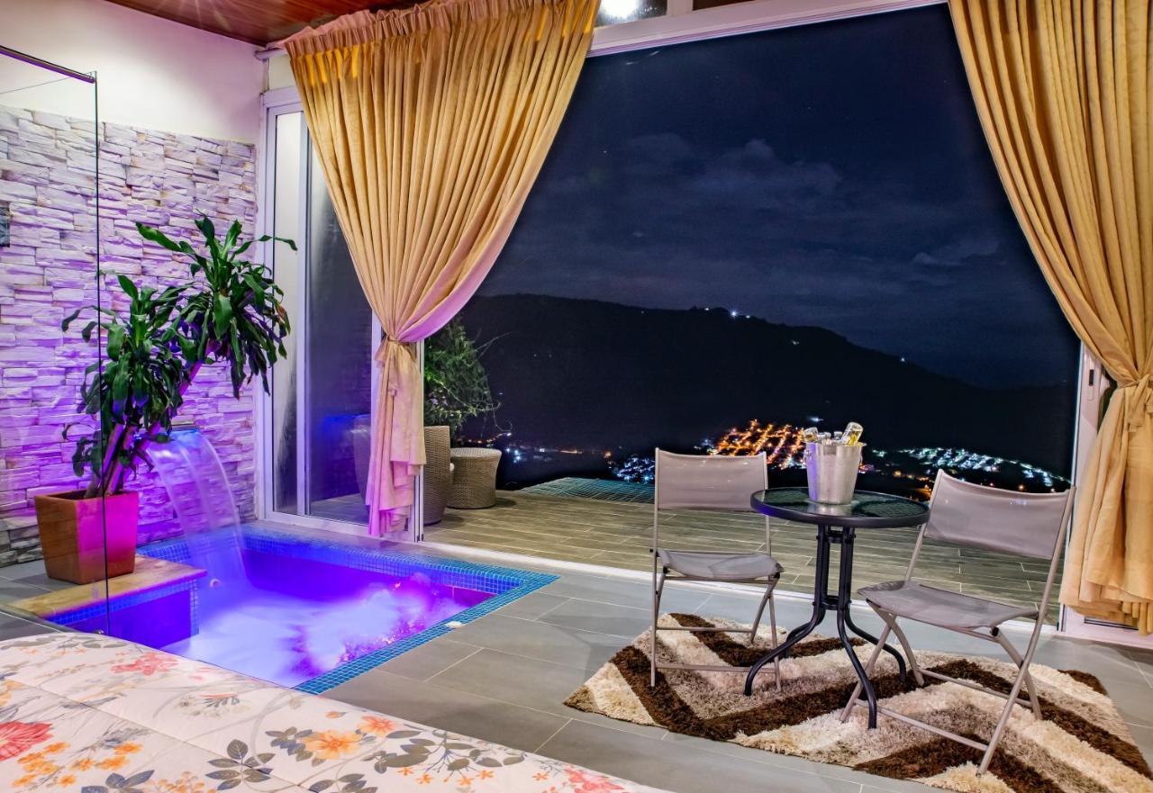 Sunset Palm Lodge سان جيل المظهر الخارجي الصورة