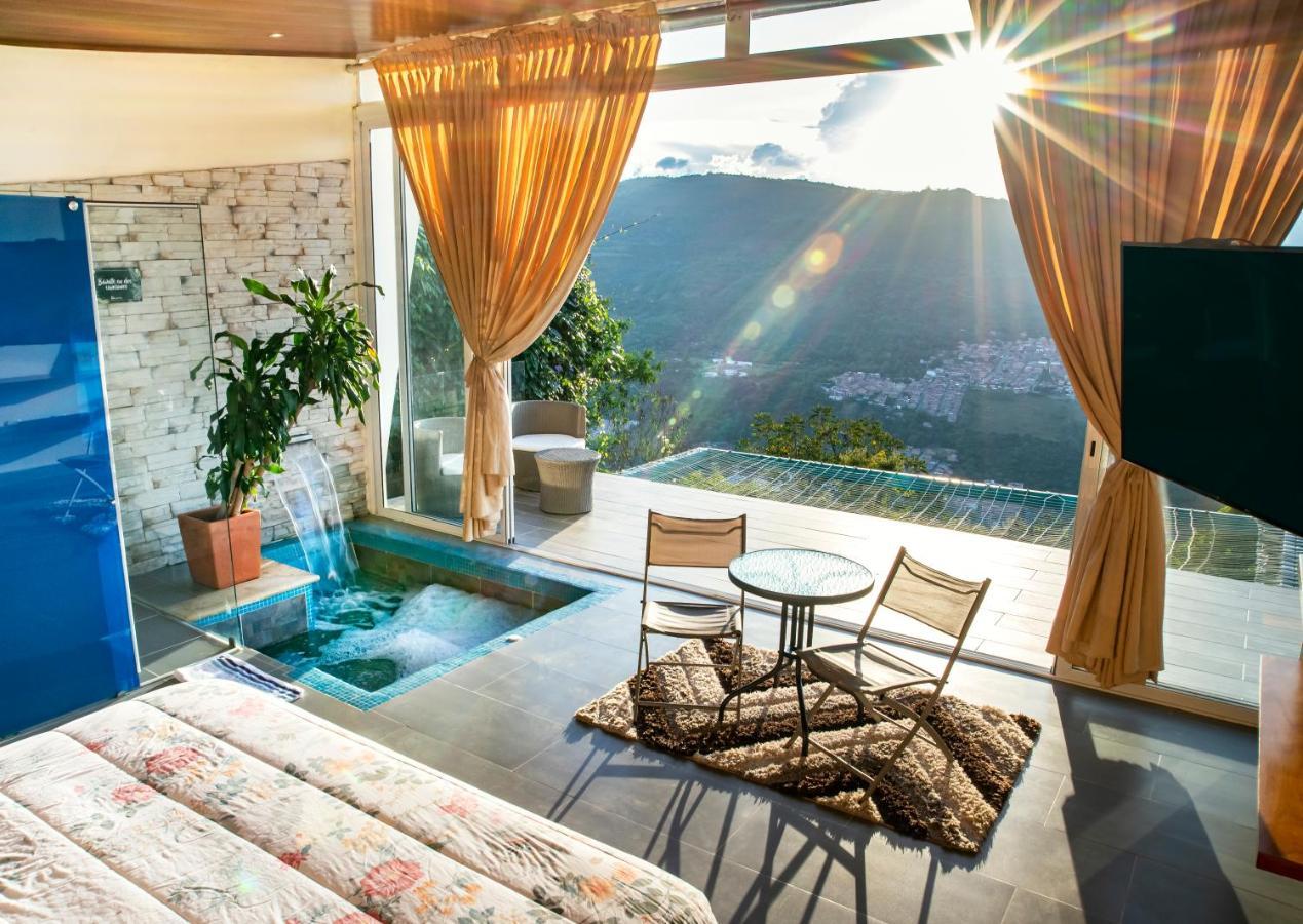 Sunset Palm Lodge سان جيل المظهر الخارجي الصورة