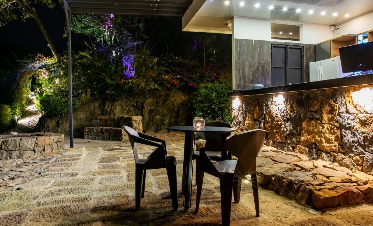 Sunset Palm Lodge سان جيل المظهر الخارجي الصورة