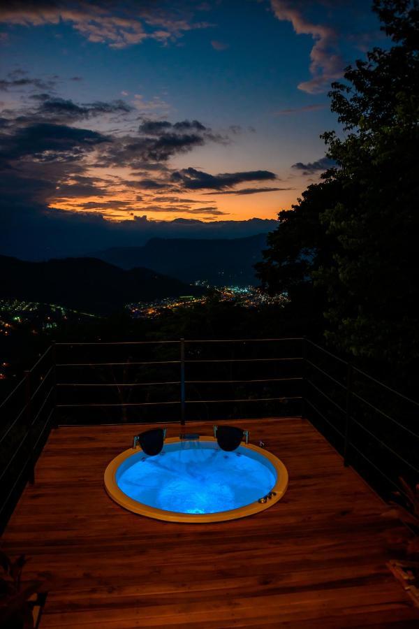 Sunset Palm Lodge سان جيل المظهر الخارجي الصورة
