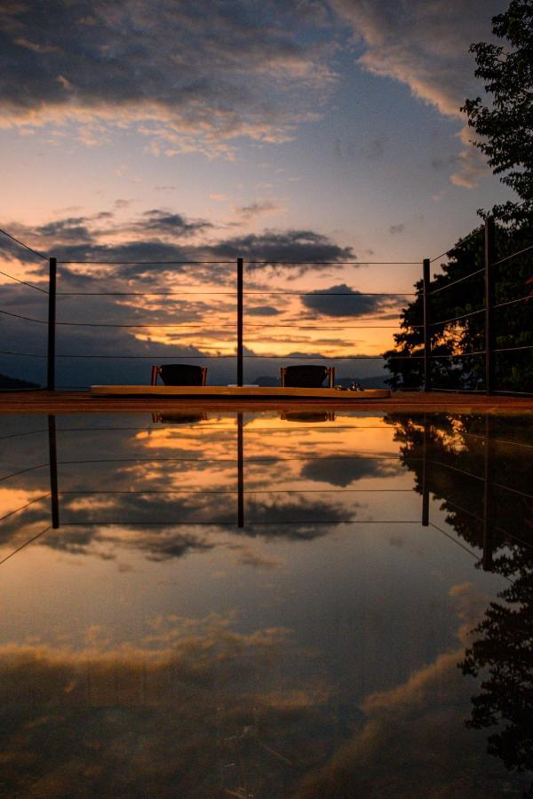 Sunset Palm Lodge سان جيل المظهر الخارجي الصورة