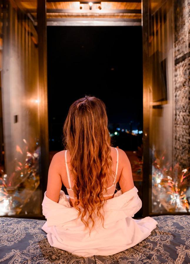 Sunset Palm Lodge سان جيل المظهر الخارجي الصورة